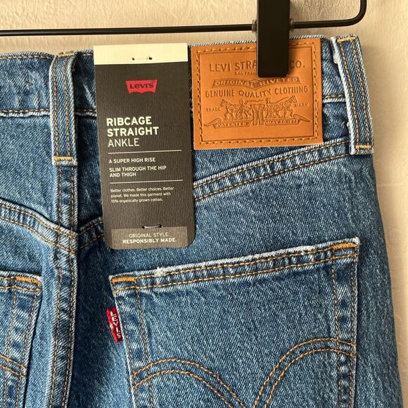 Levi’s premium Ribcage straight ankle jeans NWT 25 - Picture 7 of 13
